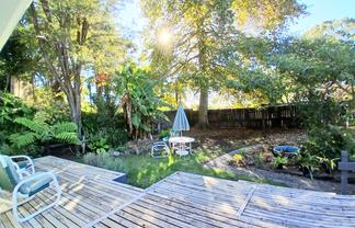 54 Derwent Crescent, Titirangi