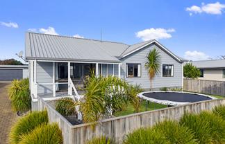 6 Alpha Avenue, Coastlands
