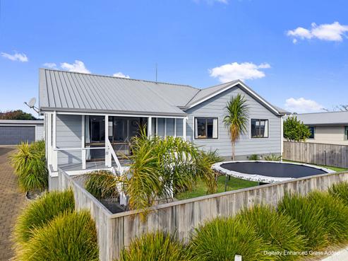 6 Alpha Avenue, Coastlands