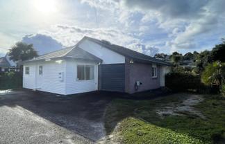 8A Langton Road, Stanmore Bay