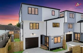 Lusty Lush , Mangere East
