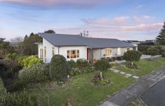 14 Stonedale Drive, Pukekohe