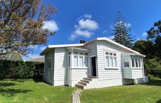 8 Gazelle Avenue, Beach Haven