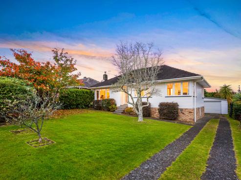 41 Waipani Road, Te Atatu Peninsula