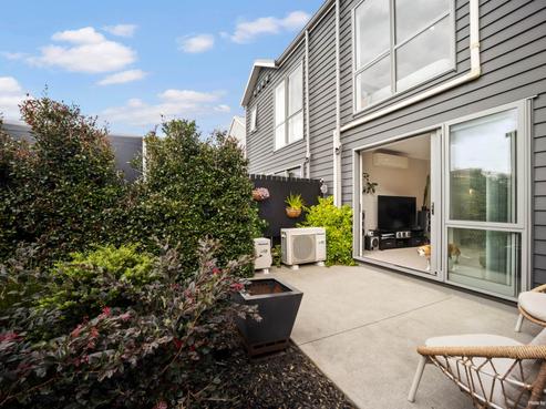 7 Tarakoi Road, Hobsonville