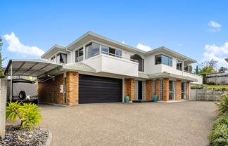 40 Whiting Grove, West Harbour