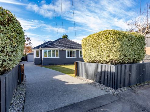 26 Bateman Avenue, Bryndwr