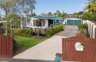 55A Nui Mana Place, Te Atatu South