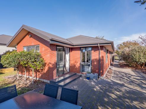 106 Bassett Street, Burwood