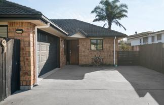 9 Ella Place, Papamoa