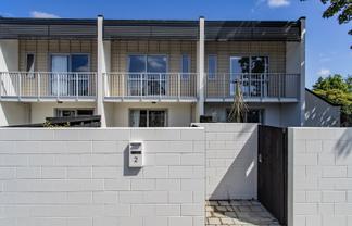 2/25 Ayr Street, Riccarton