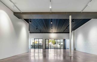 PHENOMINAL PROFILE SHOWROOM
