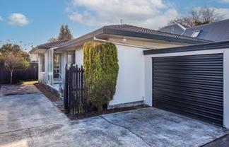 2/19 Boon Street, Sydenham