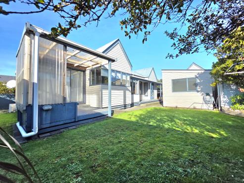 30 Tudor Street, Hokitika