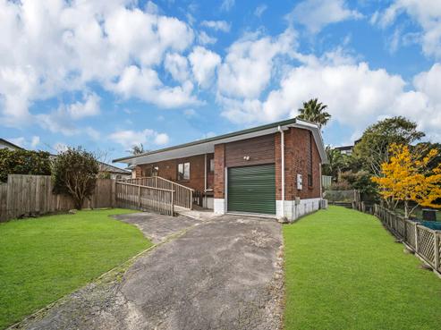 2/8 Millbrook Road, Henderson