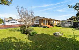 15 Carisbrooke Street, Katikati