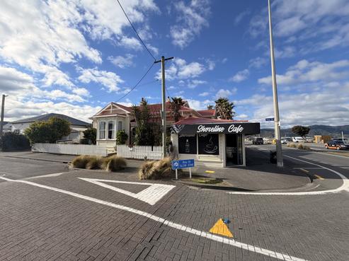 2 Bay Street, Petone