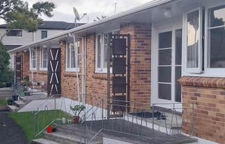 2/7a Moreland Road, Mount Albert