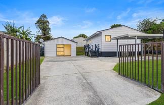 2/9 Maplesden Drive, Clendon Park