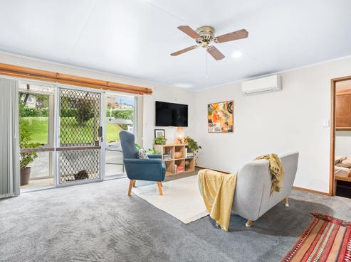 2/63 Fourth Avenue, Woodhill