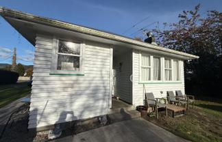 32 Thackeray Street, Trentham