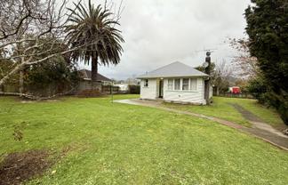 32 Thackeray Street, Trentham