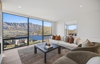 79 Middleton Road, Queenstown Hill