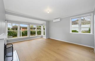 2 Sare Crescent, Fairfield