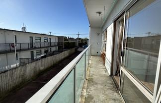 9/762 Beach Rd, Browns Bay