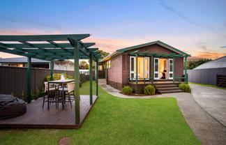 3 Brennan Avenue, Te Atatu Peninsula