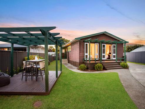 3 Brennan Avenue, Te Atatu Peninsula