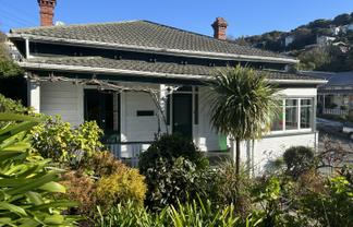 21 Russell Street, Stepneyville