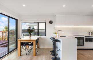 54 Somes Crescent, Newlands