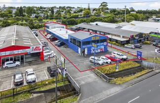 Pole position Wairau Road