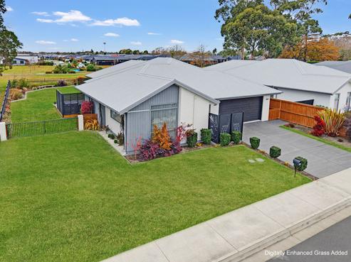 5 John Raven Lane, Woodend
