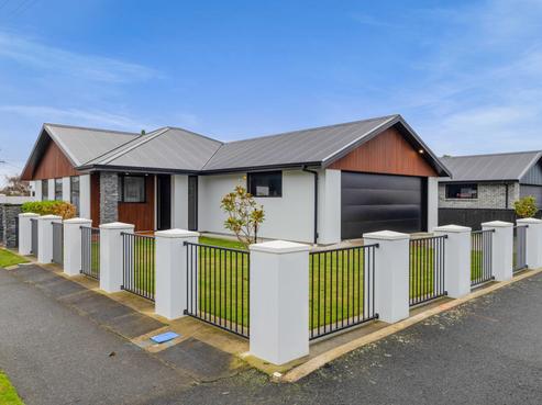 100 Argyle Street, Hawera
