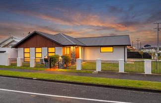 100 Argyle Street, Hawera
