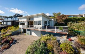 4 Zeehaen Place, Britannia Heights