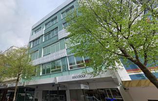 Large Versatile Floor On Cuba St