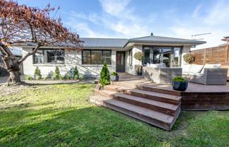 38 Main North Road, Woodend