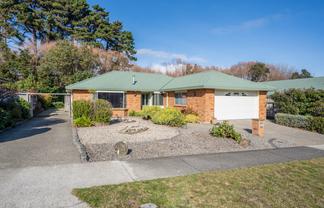 66 Weggery Drive, Waikanae Beach