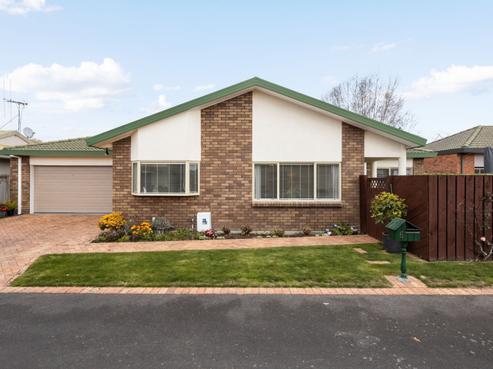 6 Longford Court, Forest Lake
