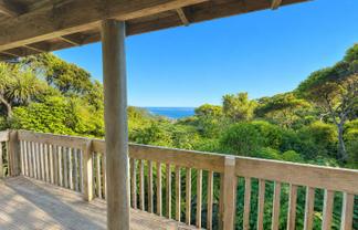 187 Piha Road, Piha
