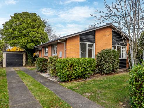 38 Clivedon Place, Redwood