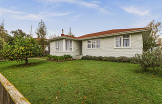 49 Lipscombe Crescent, Havelock North