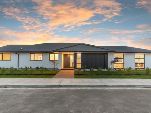 36 Stackwood Avenue, Ravenswood