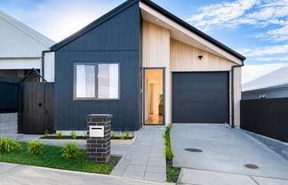 15 Mahinga Kai Road, Orewa