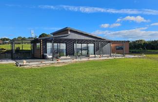 12 Marshall Road, Manukau Heads