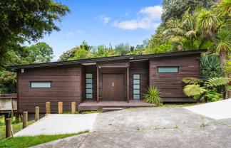19 Warner Park Avenue, Laingholm