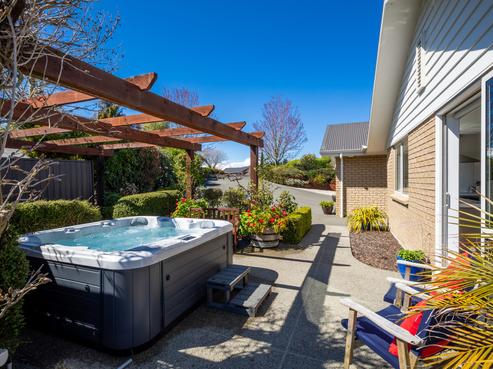 3 Bright Lane, Redwood Valley
